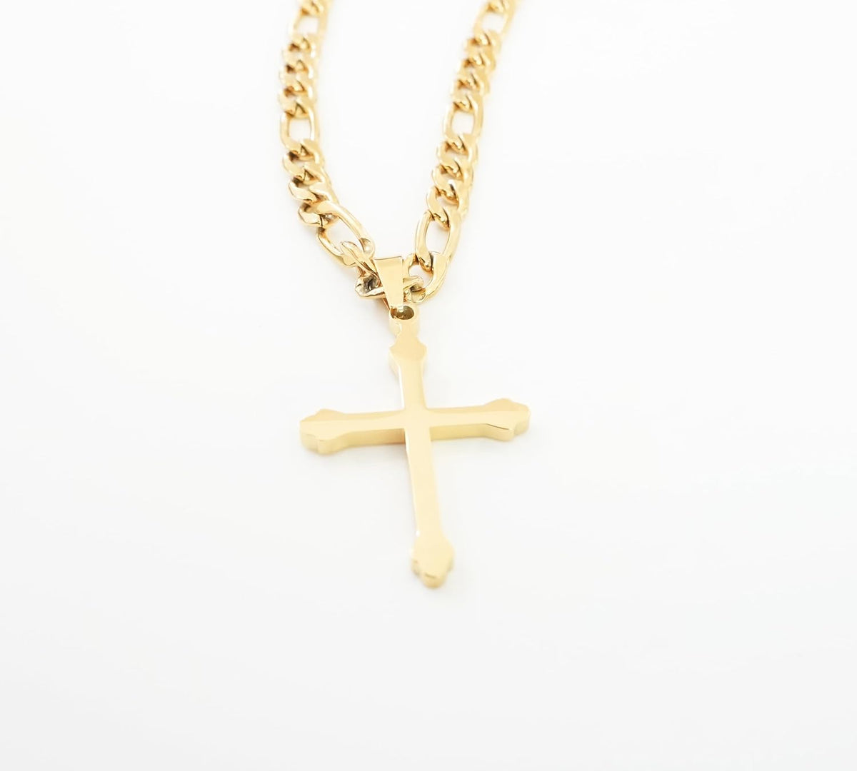 Budded Cross Necklace – 5mm Figaro Chain – 24K Gold