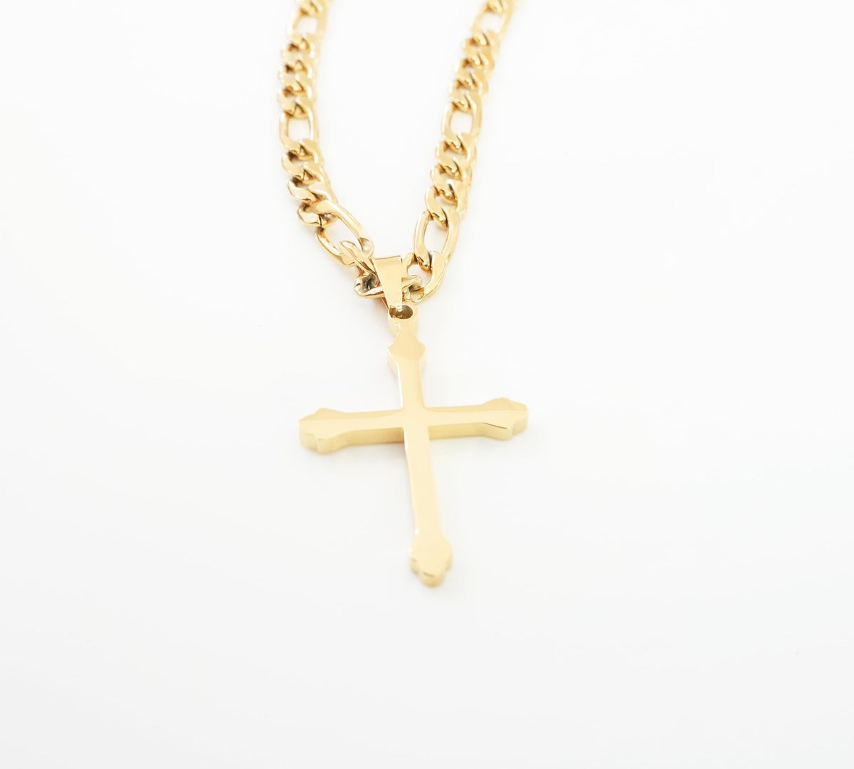 Budded Cross Necklace – 5mm Figaro Chain – 24K Gold
