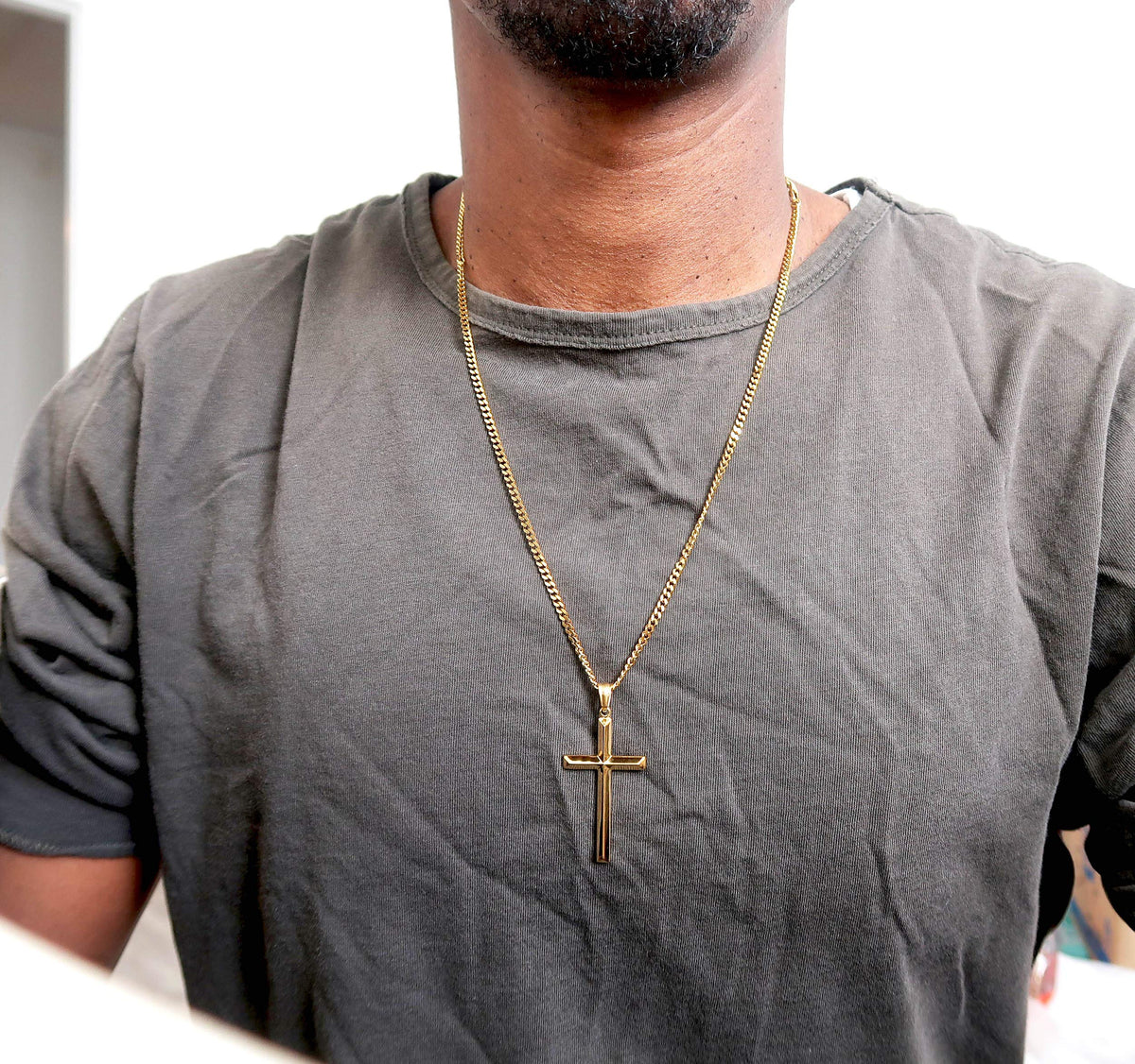 Beveled Cross Necklace – 18K Gold