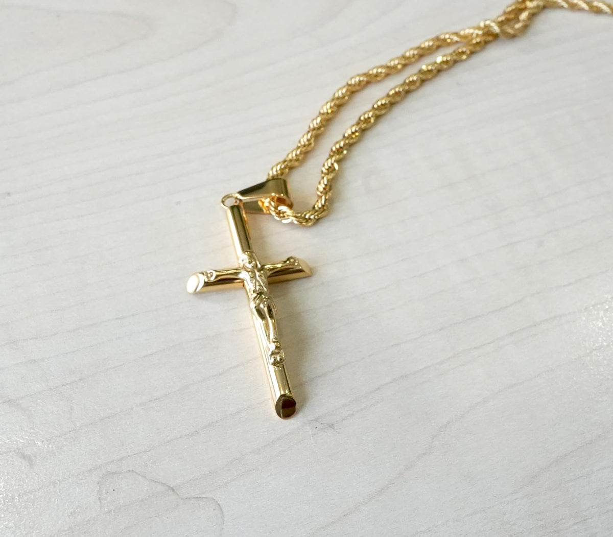 Crucifix Necklace – 3mm Rope Chain – 24K Gold
