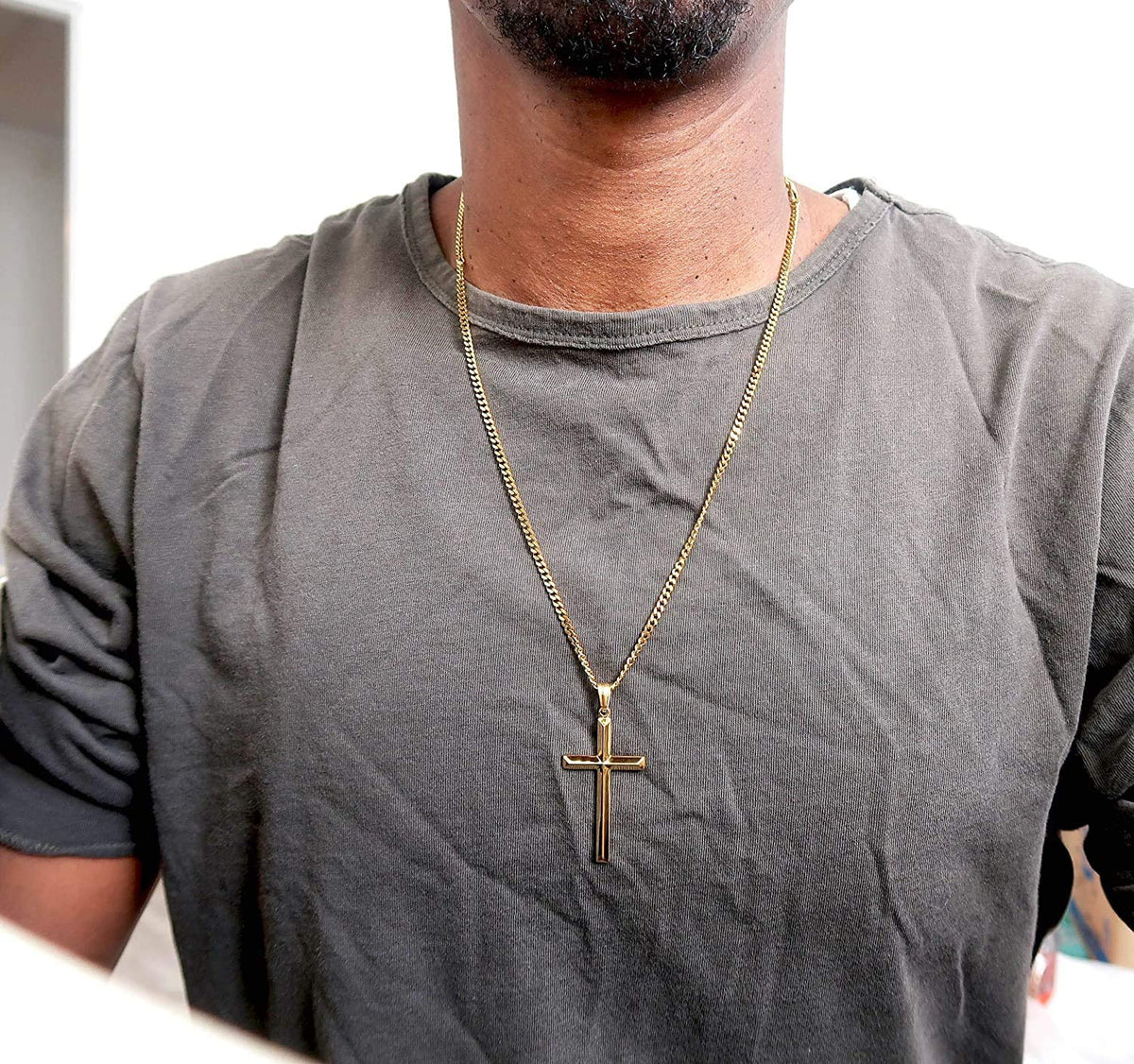 Small Beveled Cross Necklace – 14K Gold